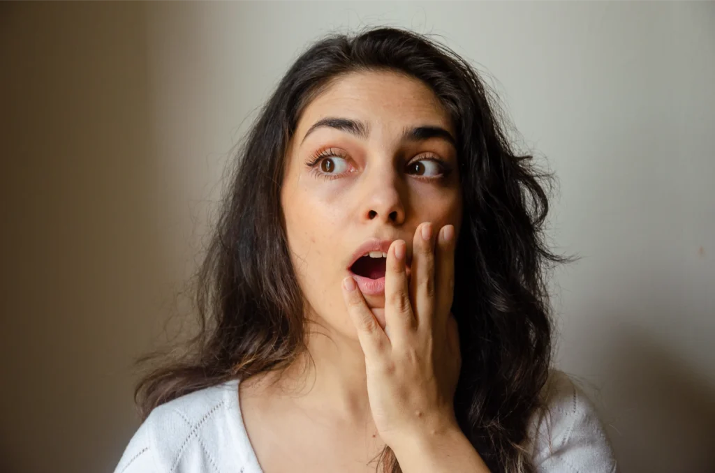 Acum e la un studio micuț și a scăzut la procentul de 40% pentru că a lucrat doar 70 de ore în loc de 77. Procentul maxim la ei e de 50%.